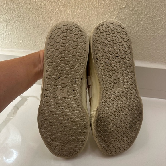 VEJA Gold Velcro Sneakers - Picture 6 of 6